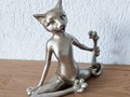 Chat assis Yoga aérobic