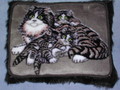 Coussin "3 chats aux yeux verts"