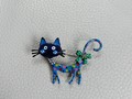 Broche chat bleu emmaillé