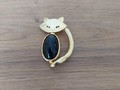 Broche-pendentif chat avec ventre noir