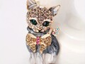 Broche chat émaillé avec strass