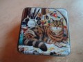 Boîte carrée en fer "Chat de l'artiste"