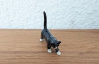 Miniature chat noir pattes blanches I