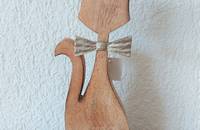Chat Paul en bois avec noeud de paillon
