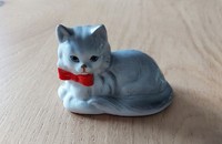 Petit chat vintage avec noeud rouge 15