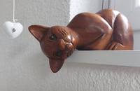 Chat en bois pour le rebord de fenêtre