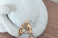 Broche 2 chats avec 2 perles
