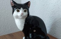 Grand chat Staffordshire noir et blanc Just Cats & Co