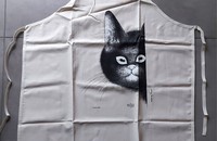 Tablier Albert Dubout chat avec souris dans les yeux