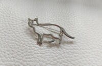 Broche en forme d'un chat
