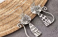 Boucles d'oreilles chats coeurs-fleurs