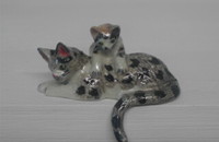 Miniature "Chatte avec petit sur le dos"