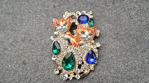 Broche chats vintage barock