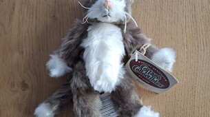 Chat en peluche Dusty de Ganz
